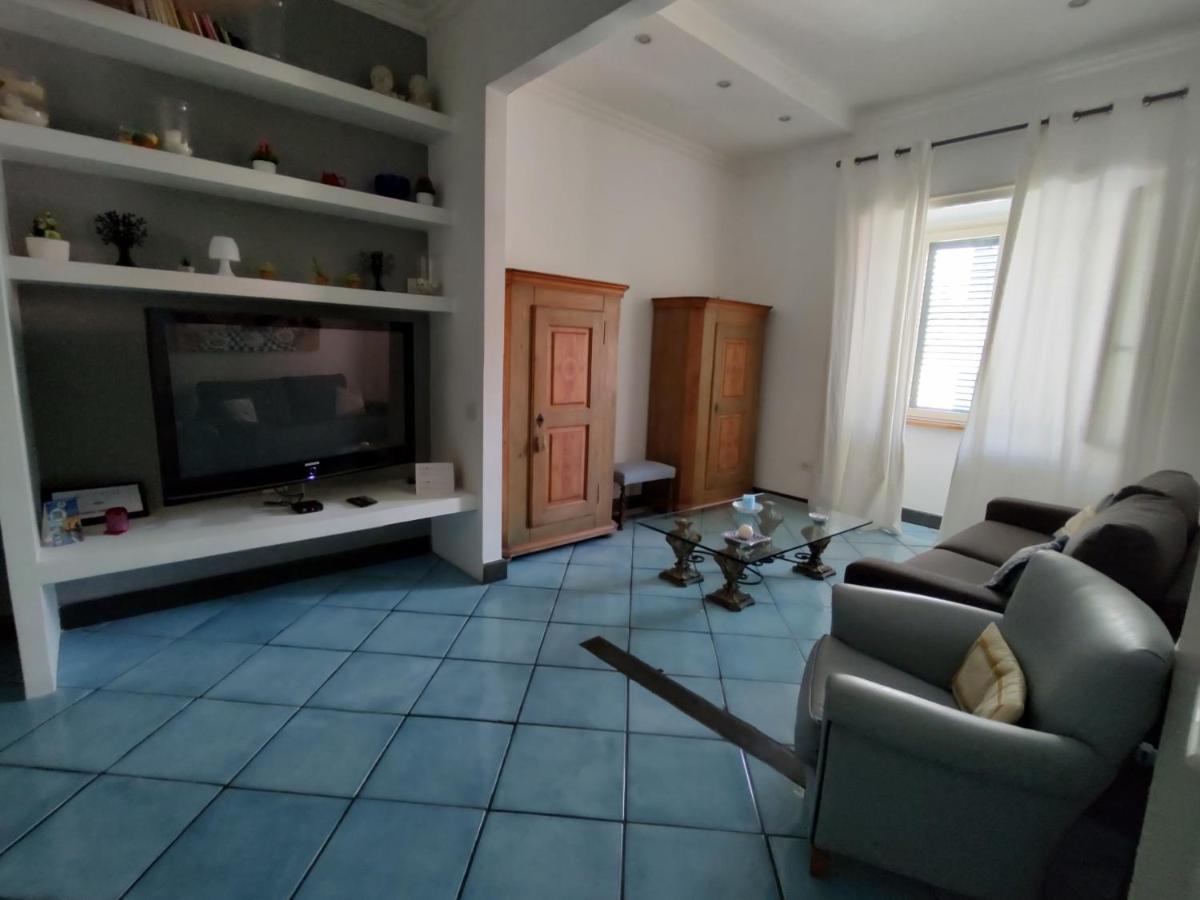 Apartment Life Naples